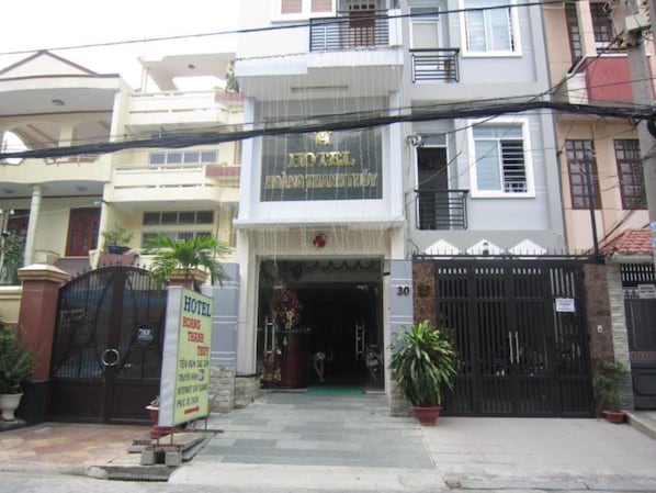Exterior - Hoang Thanh Thuy Hotel 1 (Ho Chi Minh Municipality)