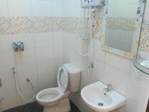 Bathroom - Seri Mutiara Motel (Langkawi)