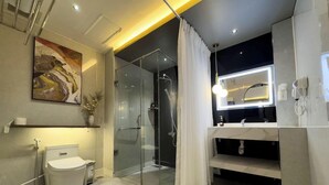 Bathroom - Moc Huong Hotel (Ho Chi Minh Municipality)