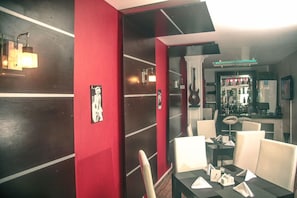 Dining - Cotton Suites (Lagos)