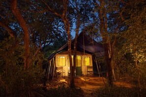 Unclassified image, 2 of 109, button - Mahoora Tented Safari Camp - Yala (Kataragama)