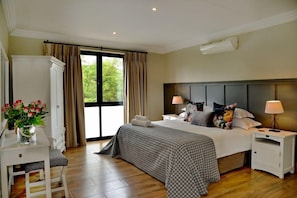 Room - aha River Place Lodge (Centurion)