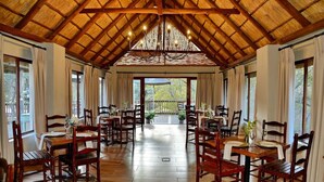 Dining - aha River Place Lodge (Centurion)