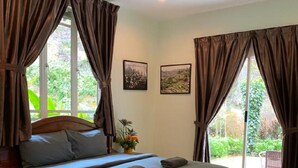 Ảnh chưa phân loại, 3 trong số 60 ảnh, nút