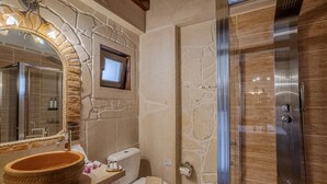 Bathroom - Terra Minoika Villas (Sitia)
