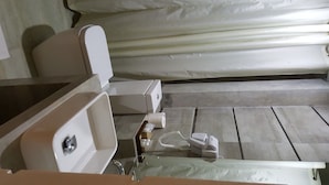 Bathroom - South Lake Resort (Koggala)