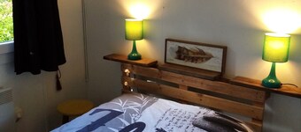 A charming cottage on the banks of the Semoy. Dogs are welcome!