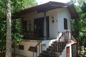 Unclassified image, 2 of 56, button - The Waves Holiday Chalets (Tangalle)