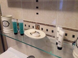 Bathroom - The Mildmay Arms (Yeovil)