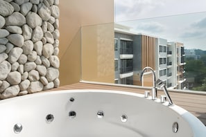 Unclassified image, 5 of 45, button - Capetown Sriracha Condo (Si Racha)