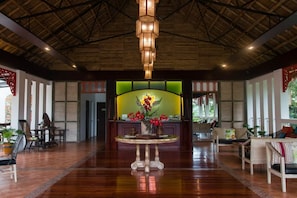 Lobby - Damires Hills Tierra Verde (Janiuay)