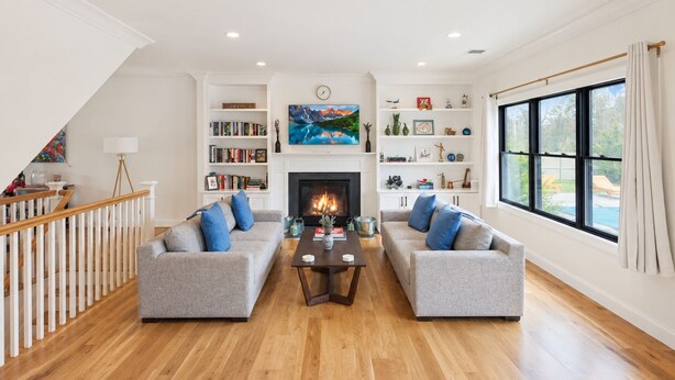 Unclassified image, 1 of 19, button - Newly Built North Fork Retreat — Near Vineyards/Beach & Quiet Dead-End Street (Mattituck)