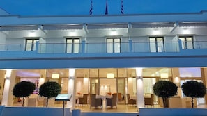 Unclassified image, 2 of 81, button - Akrogiali Boutique Hotel (Kassandra)