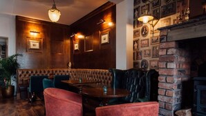 Unclassified image, 3 of 61, button - Peaky Blinders Accommodation & Bar (Southport)
