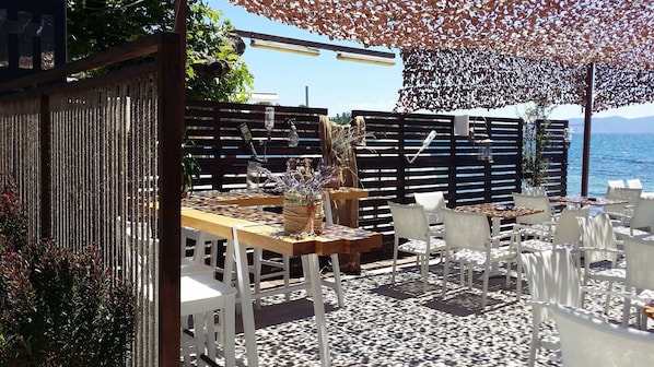 Outdoor dining - Agape (South Pelion)