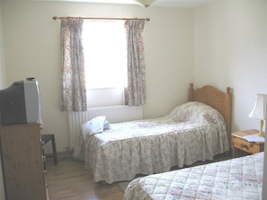 Unclassified image, 3 of 4, button - Balterley Green Farm - B&B (Crewe)