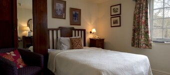 Barnsdale Lodge Hotel And Restaurant