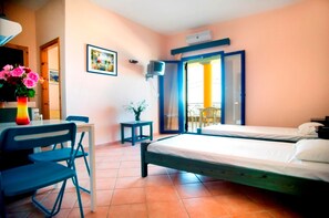 Room - Loukas Hotel and Apartments (Preveza)