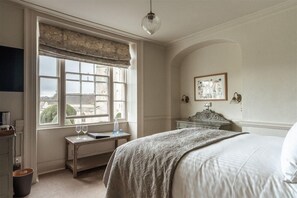 Room - The Falcon (Stroud)