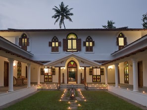 Bahagian luar