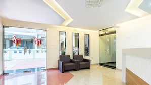 Lobby - Treebo Pappilon Palace Mangalore (Mangaluru)