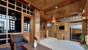 Lobby - Galleu Hill Resorts (Theog)