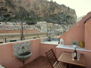 Unclassified image, 3 of 33, button - Arias - La Suite del Duomo (Cefalù)
