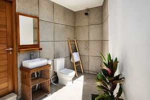 Quarto casal luxo, vista para o lago | Banheiro