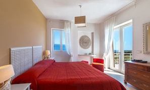 Room - Villa Fanò (Castro)