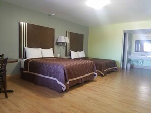 Room - Americas Best Value Inn (Roswell)