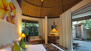 Unclassified image, 3 of 60, button - Tirta Naga Villa (Seminyak)