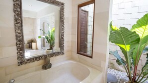 Unclassified image, 4 of 35, button - Villa Martine (Seminyak)