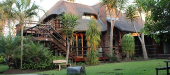 Tidewaters River Lodge