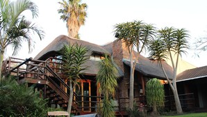 Exterior - Tidewaters River Lodge (East London)