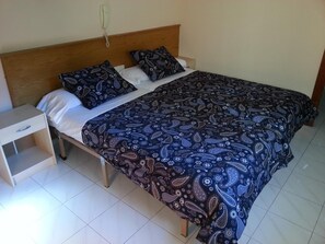 Unclassified image, 5 of 37, button - Arinsal Hotel (Arinsal)