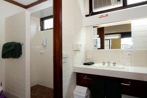 Unclassified image, 5 of 56, button - Midtown Motor Inn (Sale)