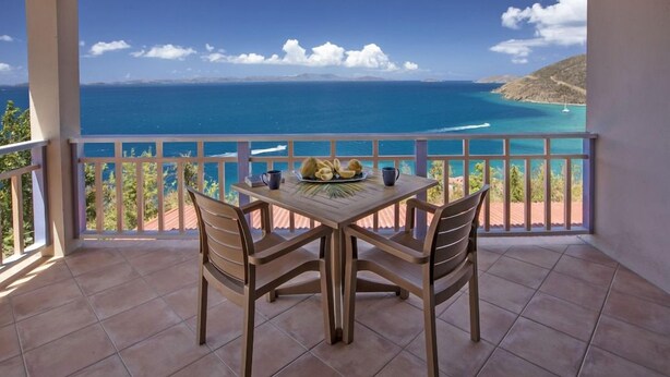 Outdoor dining - White Bay Villas (Jost Van Dyke)