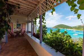 Outdoor dining - White Bay Villas (Jost Van Dyke)