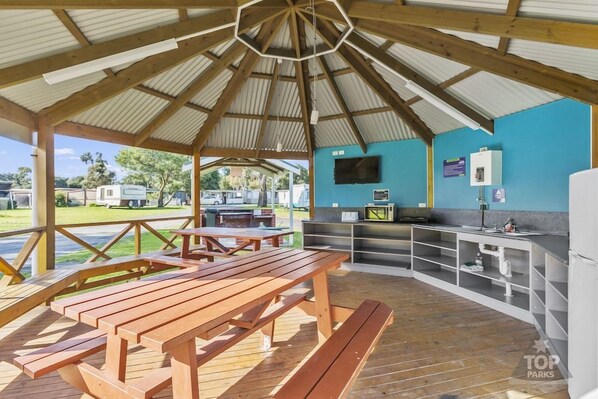 Unclassified image, 1 of 72, button - Victor Harbor Holiday & Cabin Park (Victor Harbor)