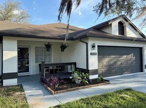 Exterior - Spring Hill Stay 
Pool, Games & Relaxation (Spring Hill)