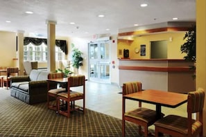 Unclassified image, 2 of 20, button - Microtel Inn By Wyndham Parry Sound (Parry Sound)
