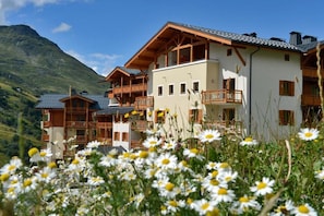 Unclassified image, 2 of 13, button - Chalet Du Mont Vallon Spa Resort (Les Belleville)