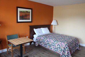 Room - Save Inn Kincardine (Kincardine)