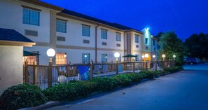 Exterior - Baymont Inn And Suites Carthage (Carthage)