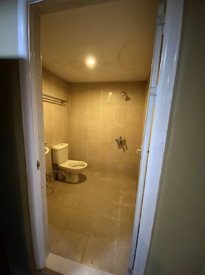 Bathroom - Airy Nagoya Square 89 Batam (Batam)