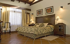 Unclassified image, 3 of 42, button - La Casa de la Bodega (Cafayate)