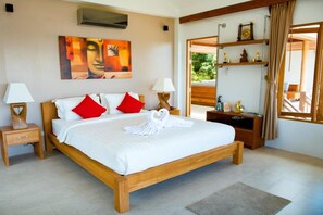 Room - Perfect View Pool Villa (Koh Tao)