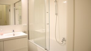 Bathroom - Govienna Luxury Oldtown Apartments (Vienna)