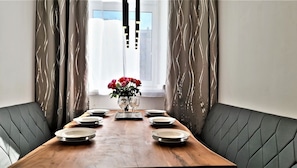 Dining - Checkvienna - Schnirchgasse (Vienna)