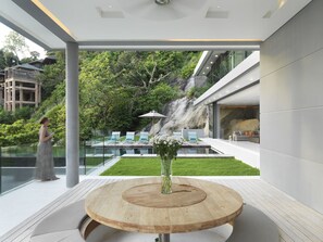 Outdoor dining - Villa Amanzi Kamala (Kamala)